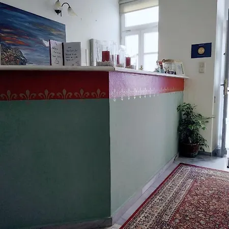 Fiera בית הארחה ארמופוליס